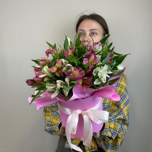 Композиция из Альстромерии 2