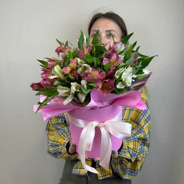 Композиция из Альстромерии 3