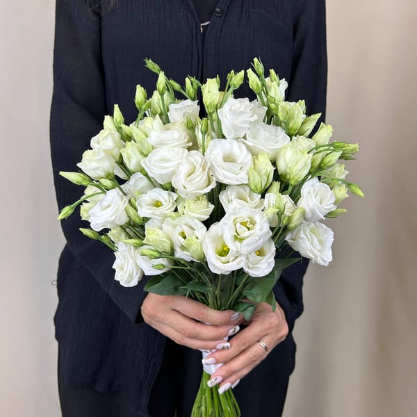 Букет невесты из эустомы 2