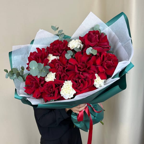 Букет из французской красной розы 2