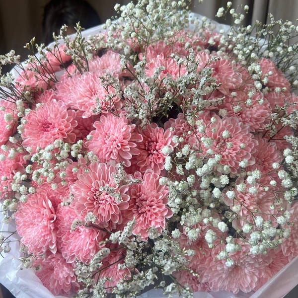 Букет из кустовых хризантем, гипсофилы и лимониума 5