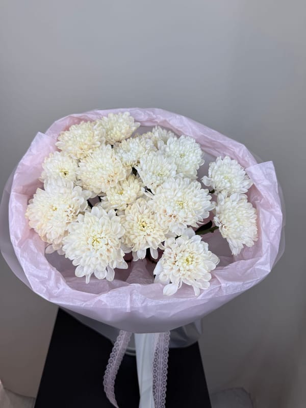 Букет из 3 кустовых хризантем персиковых 2