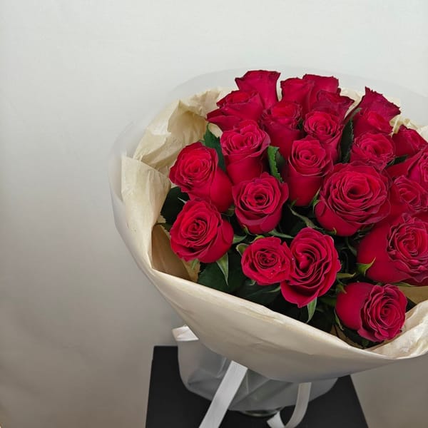 Букет из 25 красных кенийских роз 3