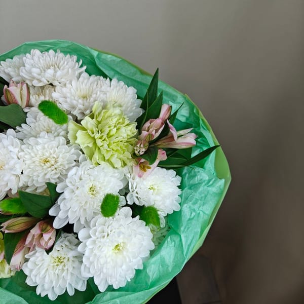Букет с альстромерией и сухоцветами 3