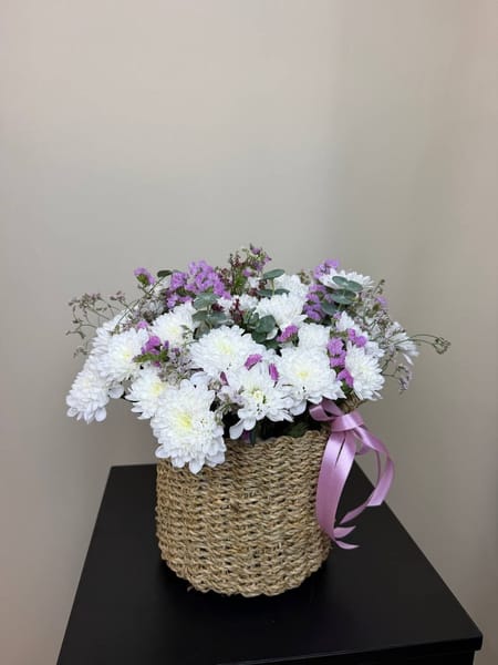Пышная корзина с 18 цветами ассорти 2