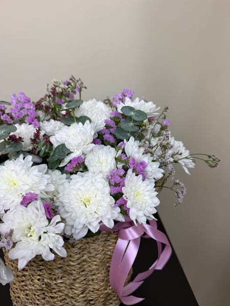 Пышная корзина с 18 цветами ассорти 4