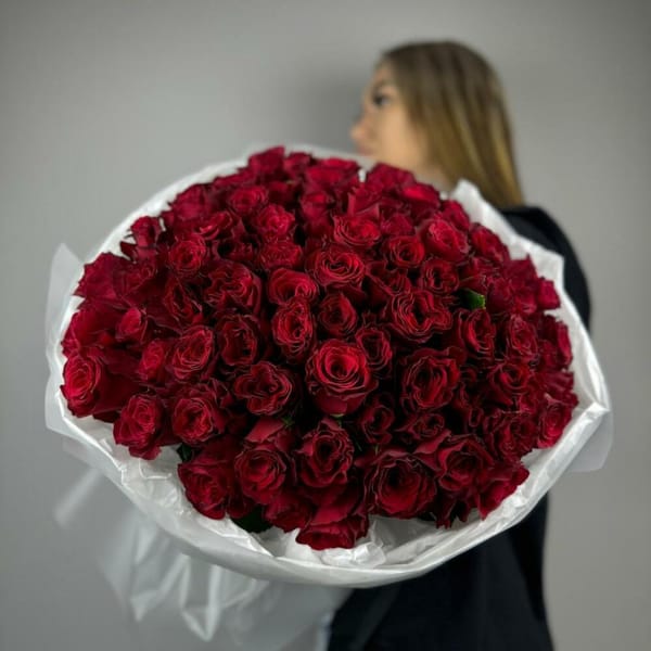 Букет из 101 красной розы 2