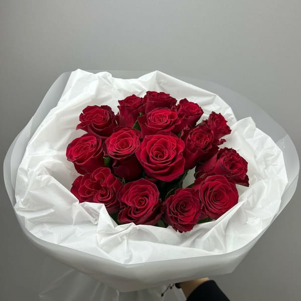 Букет из 15 красных роз 3