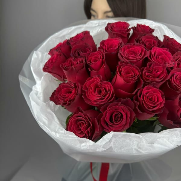 Букет из 25 красных роз 5