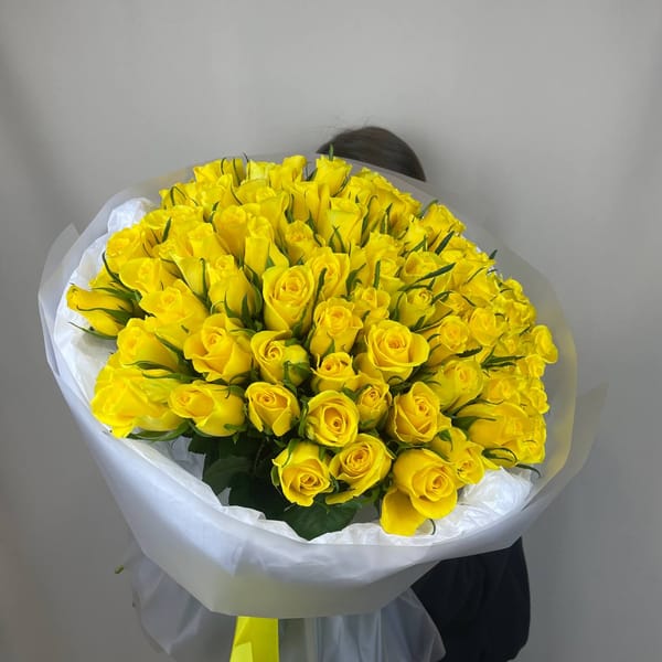 Букет из 85 желтых роз 3