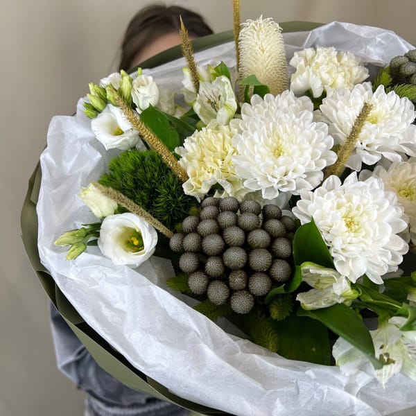 Букет с Лотосом, Эустомой, Диантусом 4