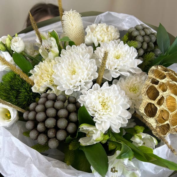 Букет с Лотосом, Эустомой, Диантусом 6
